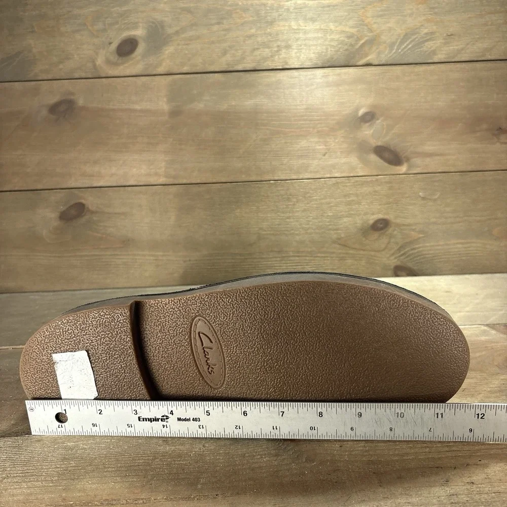 Clarks pre owned